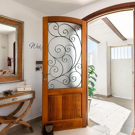 R1385 Emma Villa Nerja